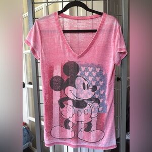 Disney women’s Fitted Tee from Disney World Park in FL. Size Large.